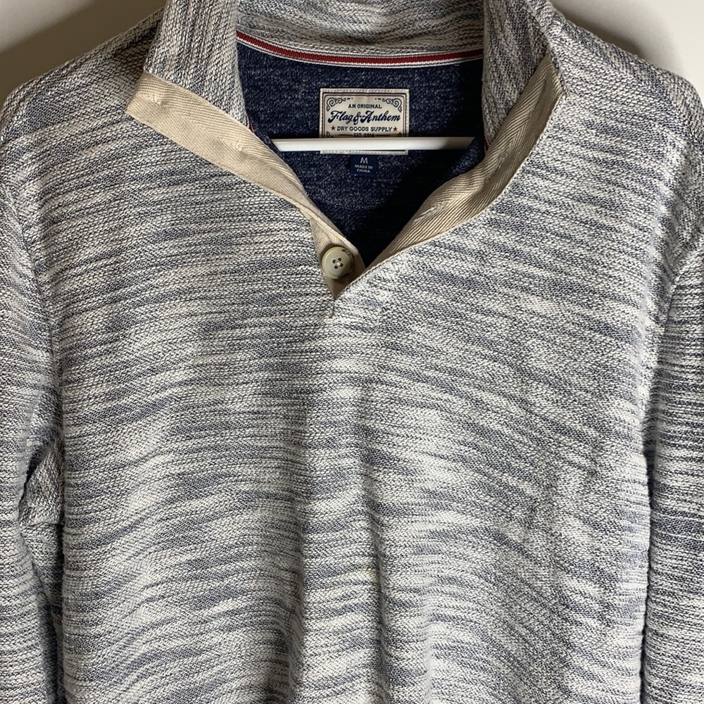 100% Cotton Men’s Sweater in light grey